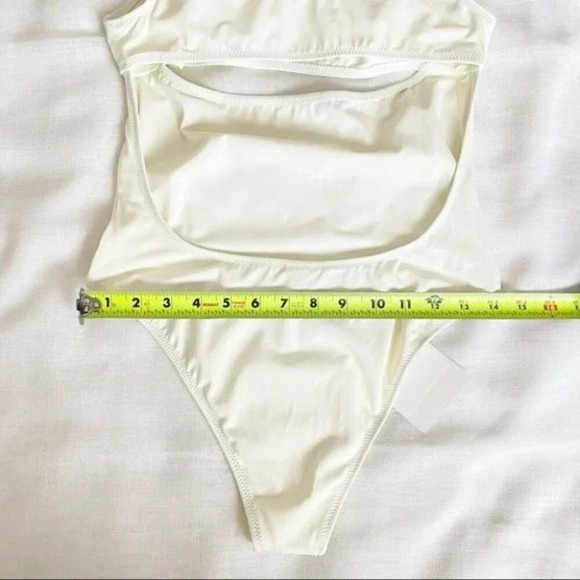 NWT SOLID&STRIPED THE NATASHA Cut Out One Piece Swimsuit Cream Size L - Picture 8 of 16